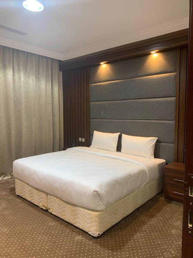Itlalat Uhud Hotel Medina Ngoại thất bức ảnh